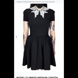 Deandri roselle black dress with white lace collar
